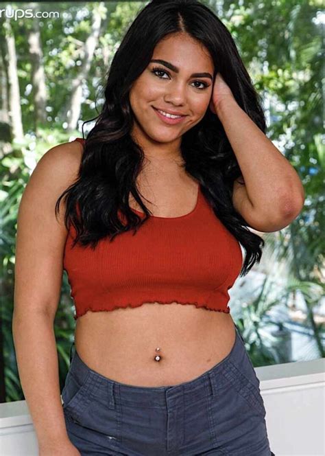 Julz Gotti Porn Videos .